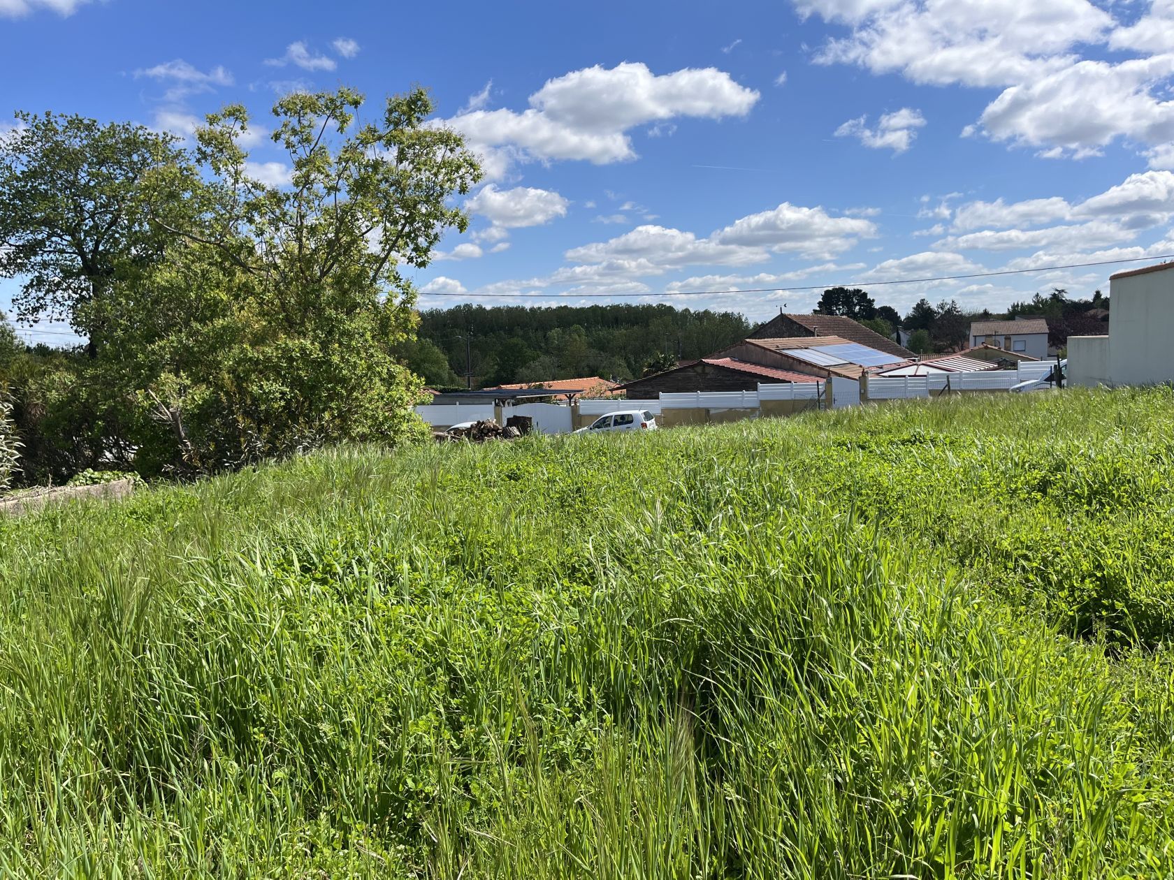 Terrain à bâtir de 400 m² à BASSE-GOULAINE (44)